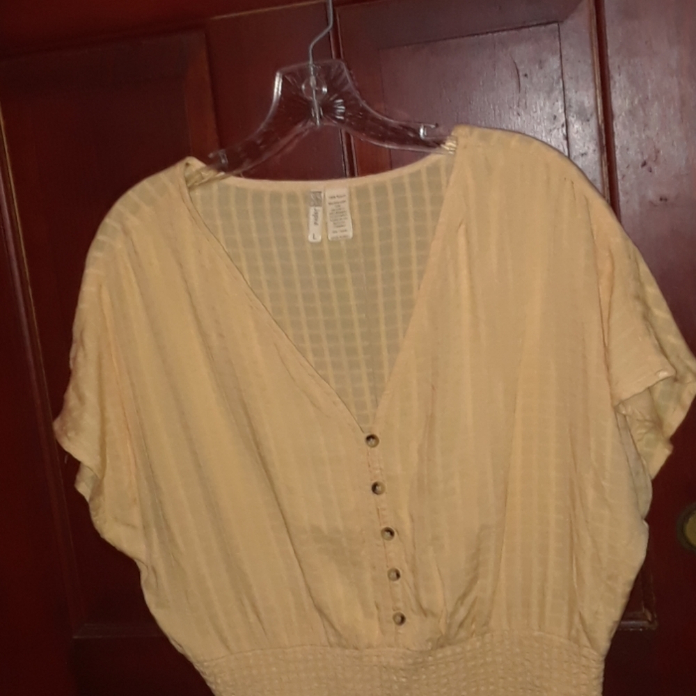 A crop top blouse